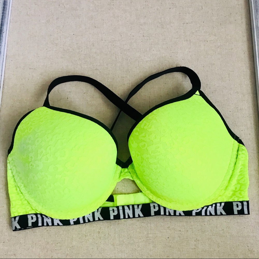 Victoria Secret Bra NWT